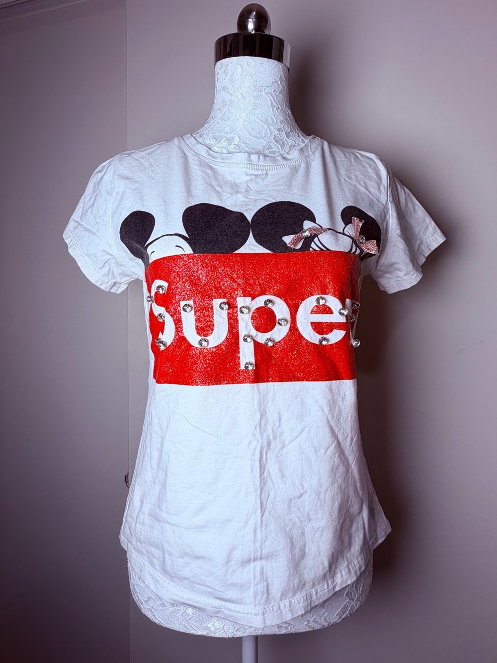 White 'Super' Graphic Tee with Red Accent
